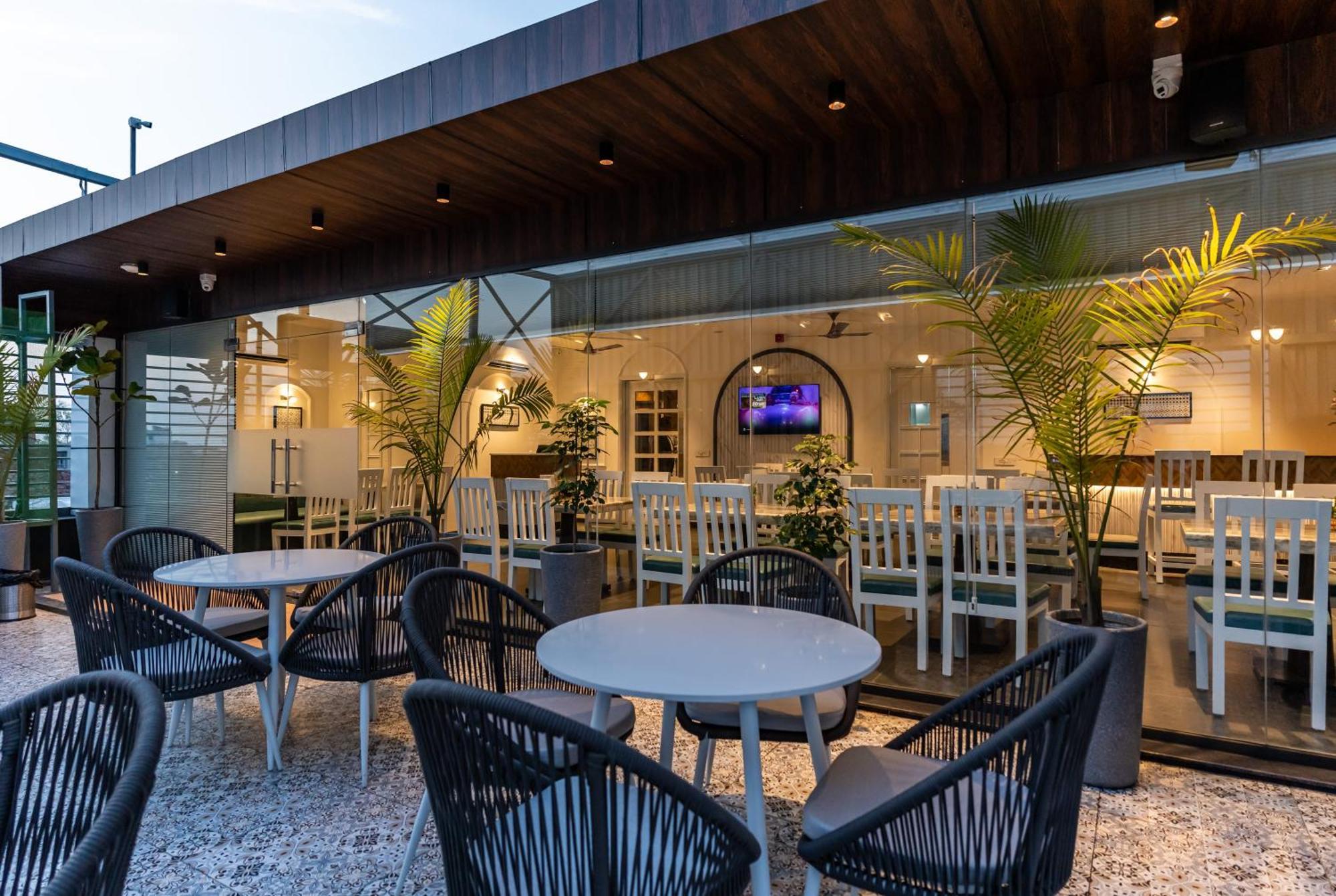 Blessings Inn Амритсар Экстерьер фото